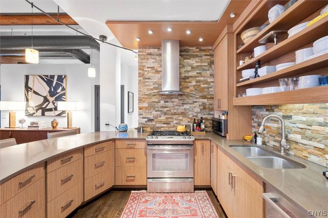 429 North Franklin Street 211, Syracuse, NY 13204