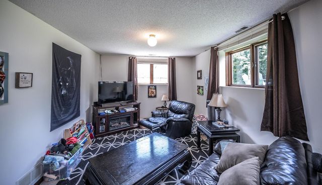 1142 Cheery Lane NE, Columbia Heights, MN 55421