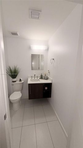 7661 NW 107th Ave 206, Doral, FL 33178