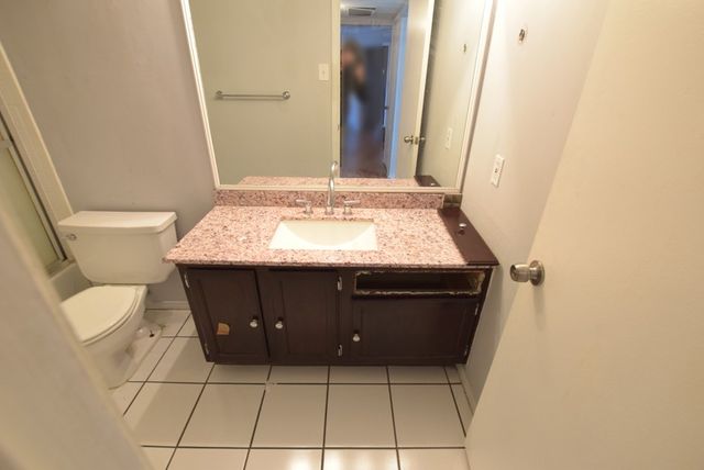 18333 Roehampton Drive 322, Dallas, TX 75252