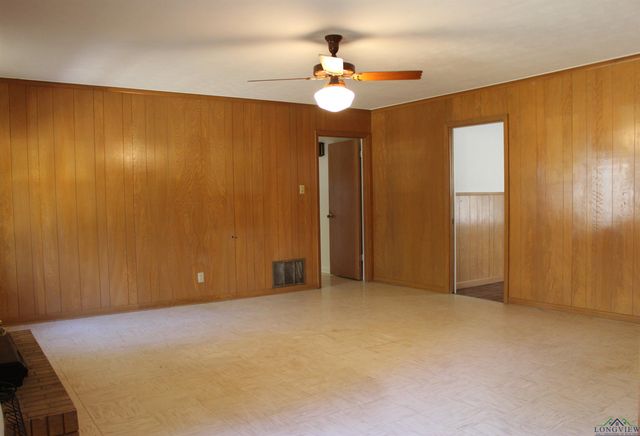 3601 Dudley Rd, Kilgore, TX 75662