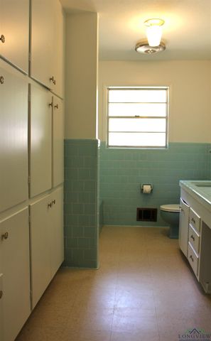 3601 Dudley Rd, Kilgore, TX 75662