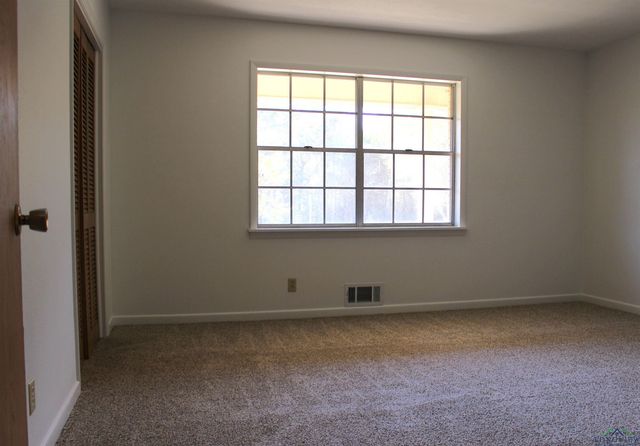 3601 Dudley Rd, Kilgore, TX 75662