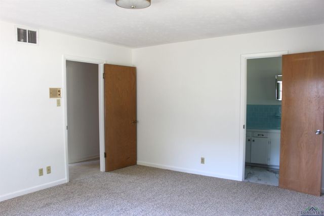 3601 Dudley Rd, Kilgore, TX 75662