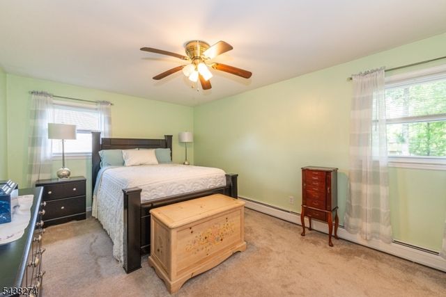 21 Whitegate Rd, Roxbury Twp., NJ 07876