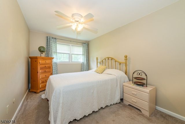 21 Whitegate Rd, Roxbury Twp., NJ 07876