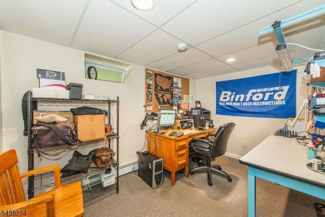 21 Whitegate Rd, Roxbury Twp., NJ 07876