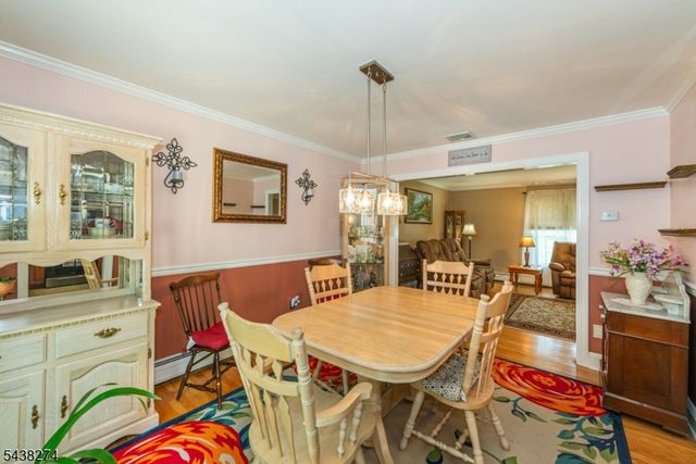 21 Whitegate Rd, Roxbury Twp., NJ 07876