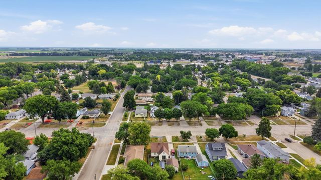 620 17th Street N, Moorhead, MN 56560