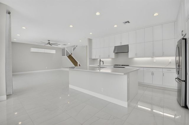 8270 Essex Country Club Drive, Boca Raton, FL 33434
