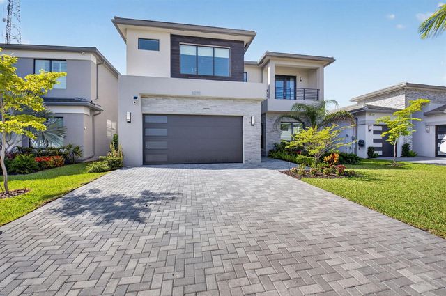 8270 Essex Country Club Drive, Boca Raton, FL 33434
