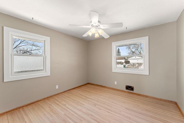 714 50th Avenue NE, Columbia Heights, MN 55421