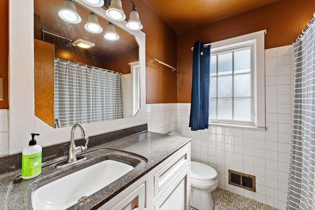 714 50th Avenue NE, Columbia Heights, MN 55421