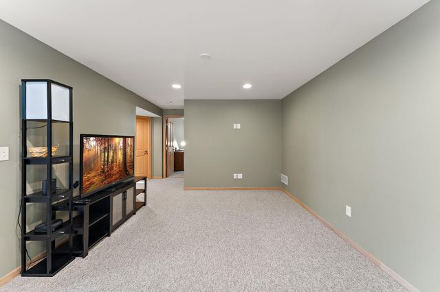 714 50th Avenue NE, Columbia Heights, MN 55421