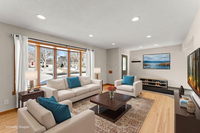 714 50th Avenue NE, Columbia Heights, MN 55421