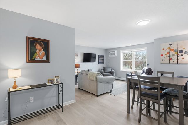 15 Lovell St Apt 17, Nashua, NH 03060