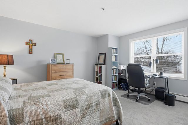 15 Lovell St Apt 17, Nashua, NH 03060