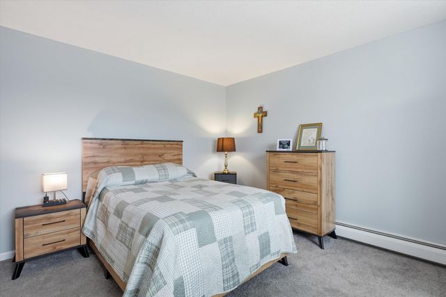 15 Lovell St Apt 17, Nashua, NH 03060