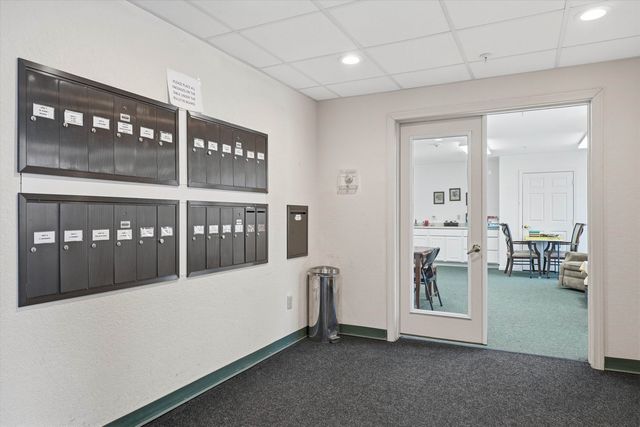 15 Lovell St Apt 17, Nashua, NH 03060