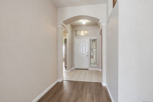 1136 BERRY CREEK DR, Schertz, TX 78154