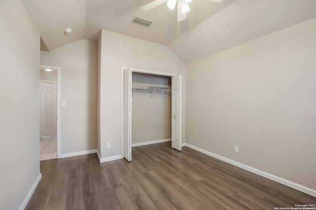 1136 BERRY CREEK DR, Schertz, TX 78154