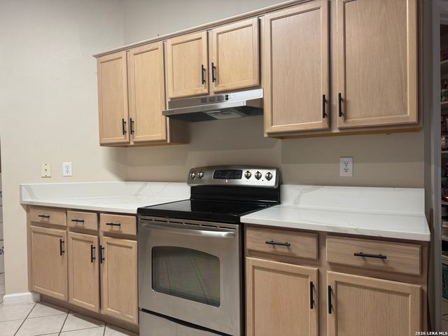 1136 BERRY CREEK DR, Schertz, TX 78154