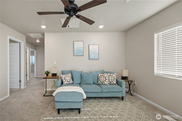 1339 Baker Heights Loop, Bremerton, WA 98312