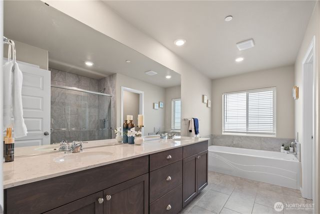 1339 Baker Heights Loop, Bremerton, WA 98312