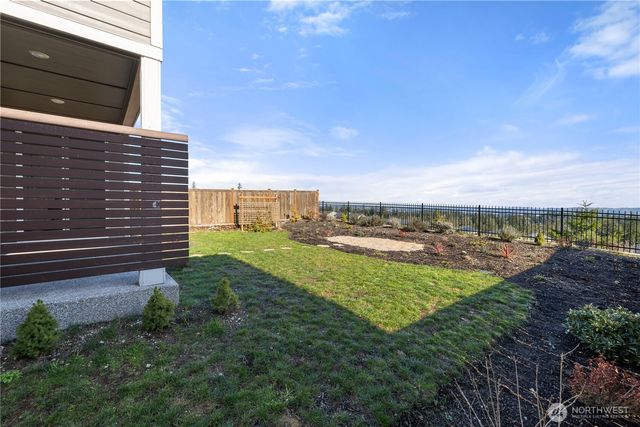 1339 Baker Heights Loop, Bremerton, WA 98312