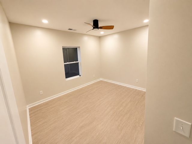 421 Oak St, Clarksville, TN 37042