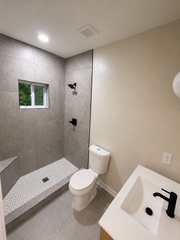421 Oak St, Clarksville, TN 37042