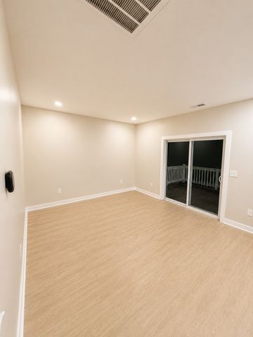 421 Oak St, Clarksville, TN 37042