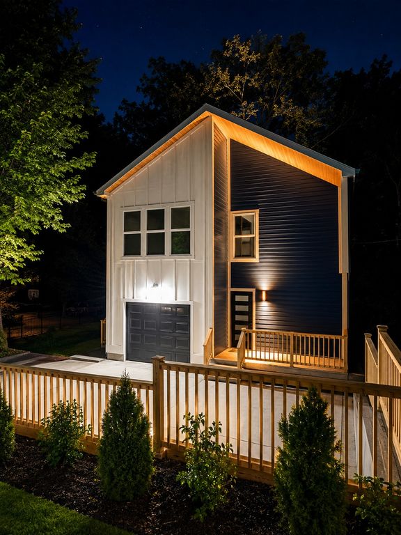 421 Oak St, Clarksville, TN 37042