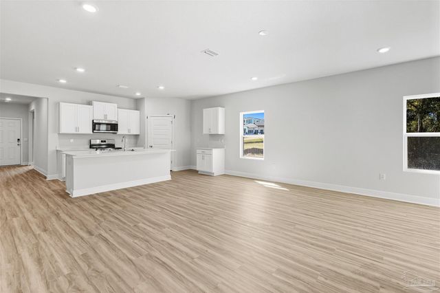 3070 Serviceberry Rd, Cantonment, FL 32533