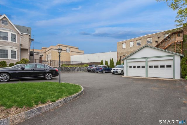 37 Arch Street, Greenwich, CT 06830