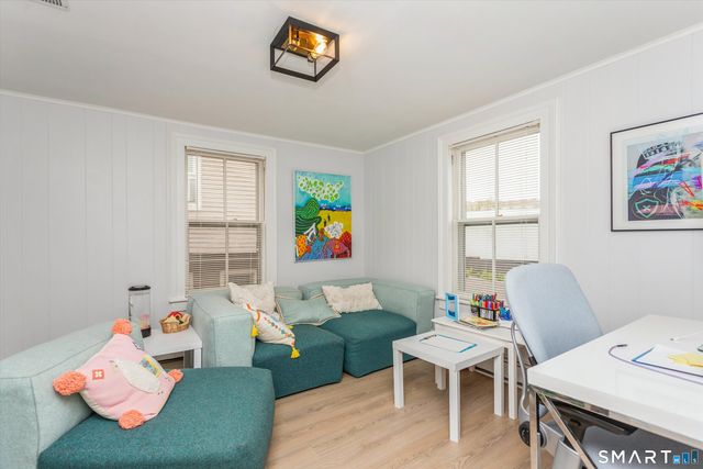 37 Arch Street, Greenwich, CT 06830