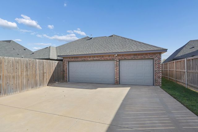 7802 Goldenview Circle, Amarillo, TX 79119