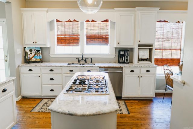 542 S Main Street, Monticello, AR 71655