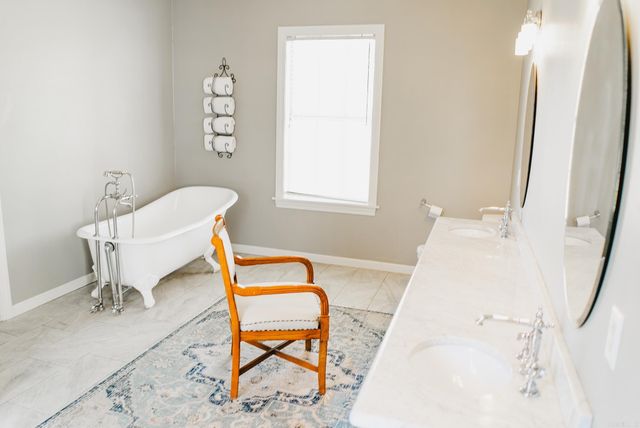 542 S Main Street, Monticello, AR 71655