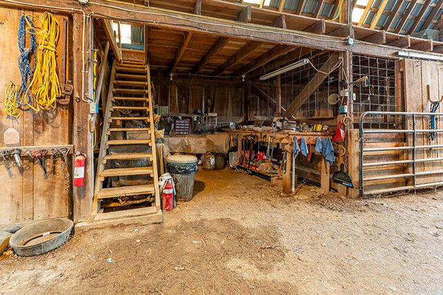 690 Whites Road, Perryville, KY 40468