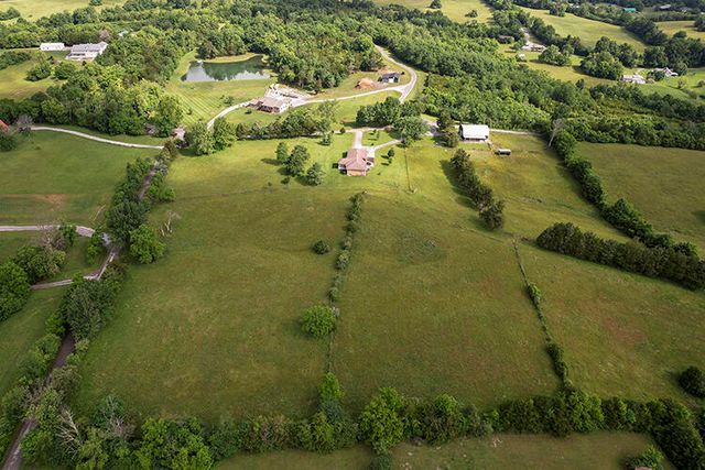 690 Whites Road, Perryville, KY 40468