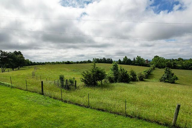690 Whites Road, Perryville, KY 40468