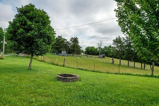 690 Whites Road, Perryville, KY 40468