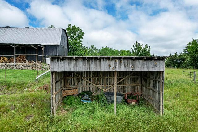 690 Whites Road, Perryville, KY 40468