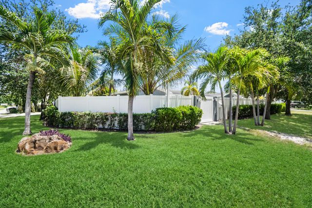 5496 NE 22nd Avenue, Fort Lauderdale, FL 33308
