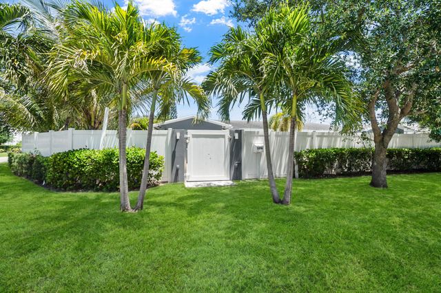 5496 NE 22nd Avenue, Fort Lauderdale, FL 33308