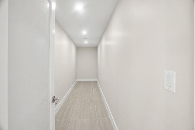 5496 NE 22nd Avenue, Fort Lauderdale, FL 33308