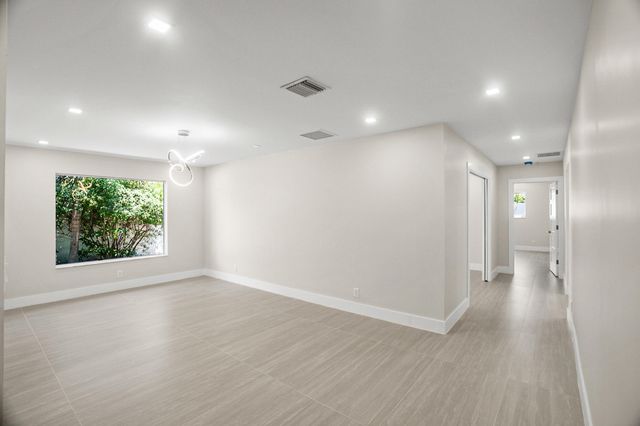 5496 NE 22nd Avenue, Fort Lauderdale, FL 33308