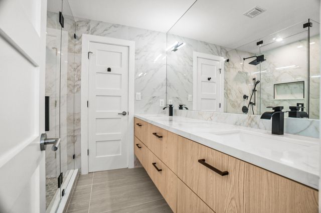 5496 NE 22nd Avenue, Fort Lauderdale, FL 33308