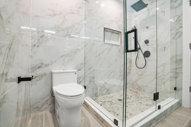 5496 NE 22nd Avenue, Fort Lauderdale, FL 33308